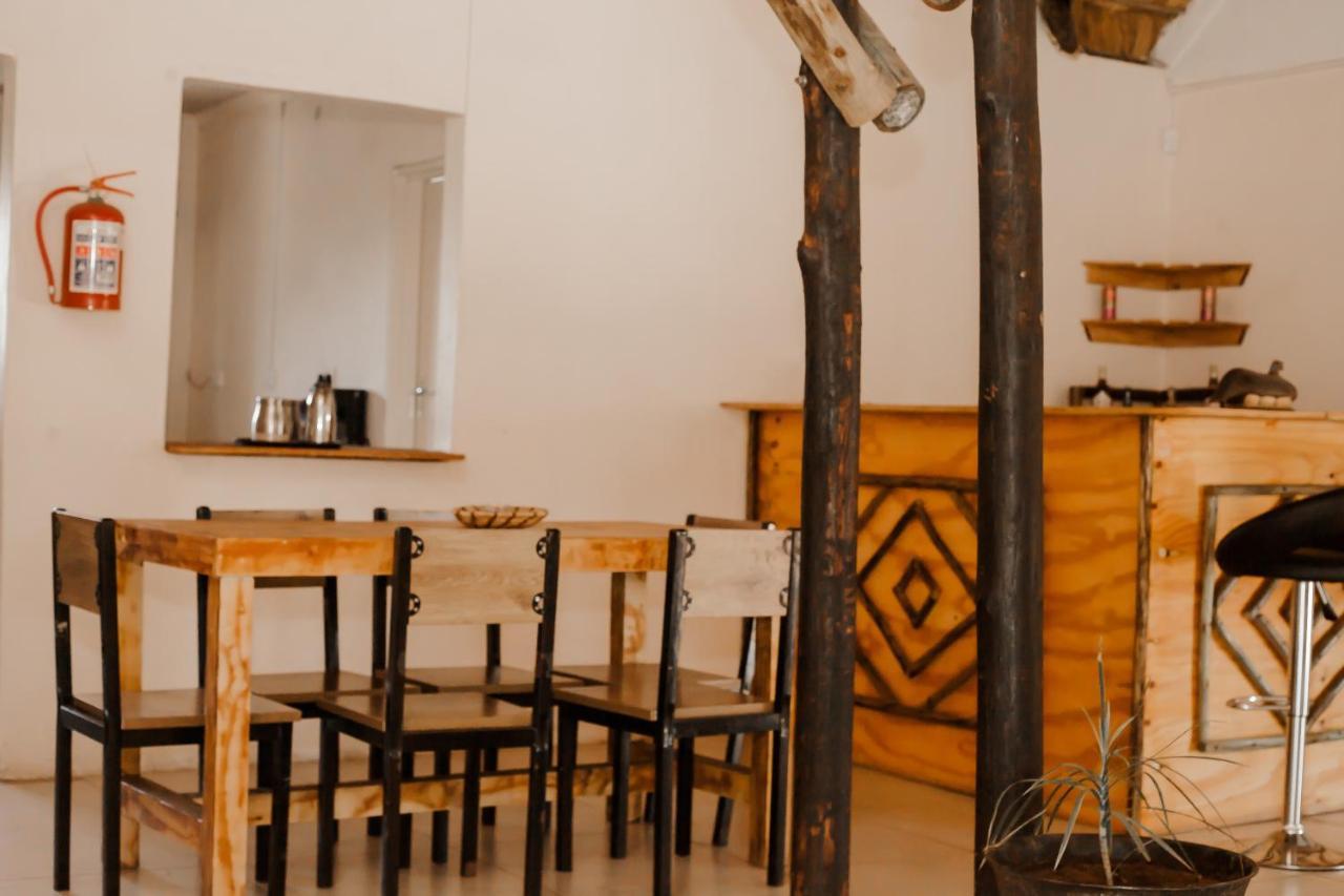 Leeville Guesthouse Kasane Luaran gambar