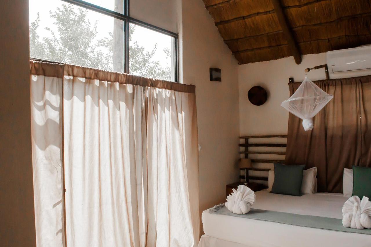 Leeville Guesthouse Kasane Luaran gambar