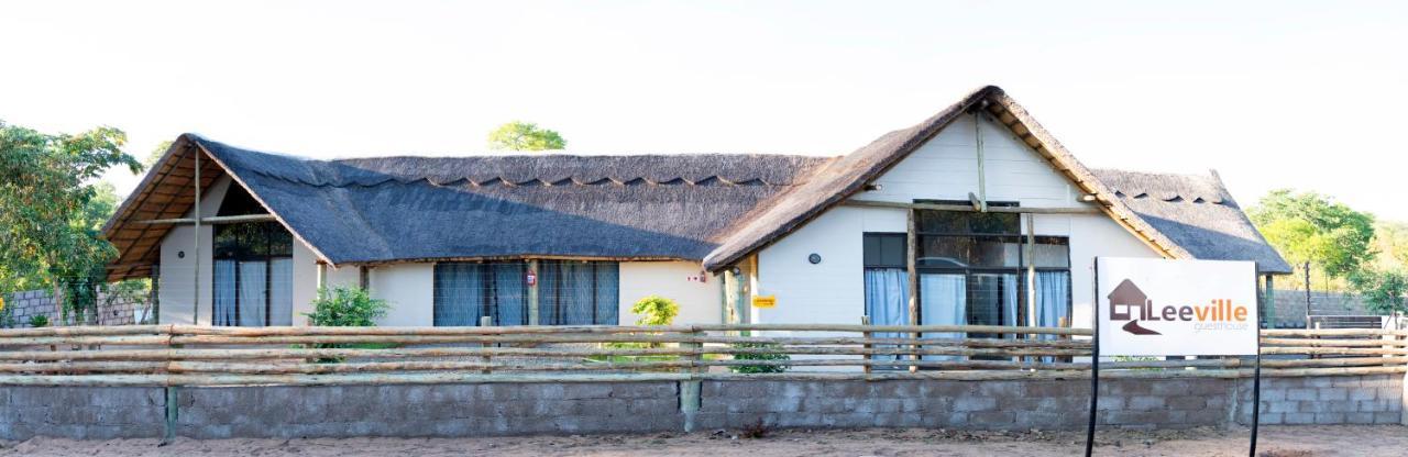 Leeville Guesthouse Kasane Luaran gambar